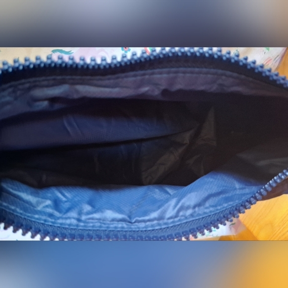 EUC MZ Wallace Sutton Blue Nylon Puffer Travel Cosmetic Makeup Beauty Pouch Bag - Picture 3 of 5